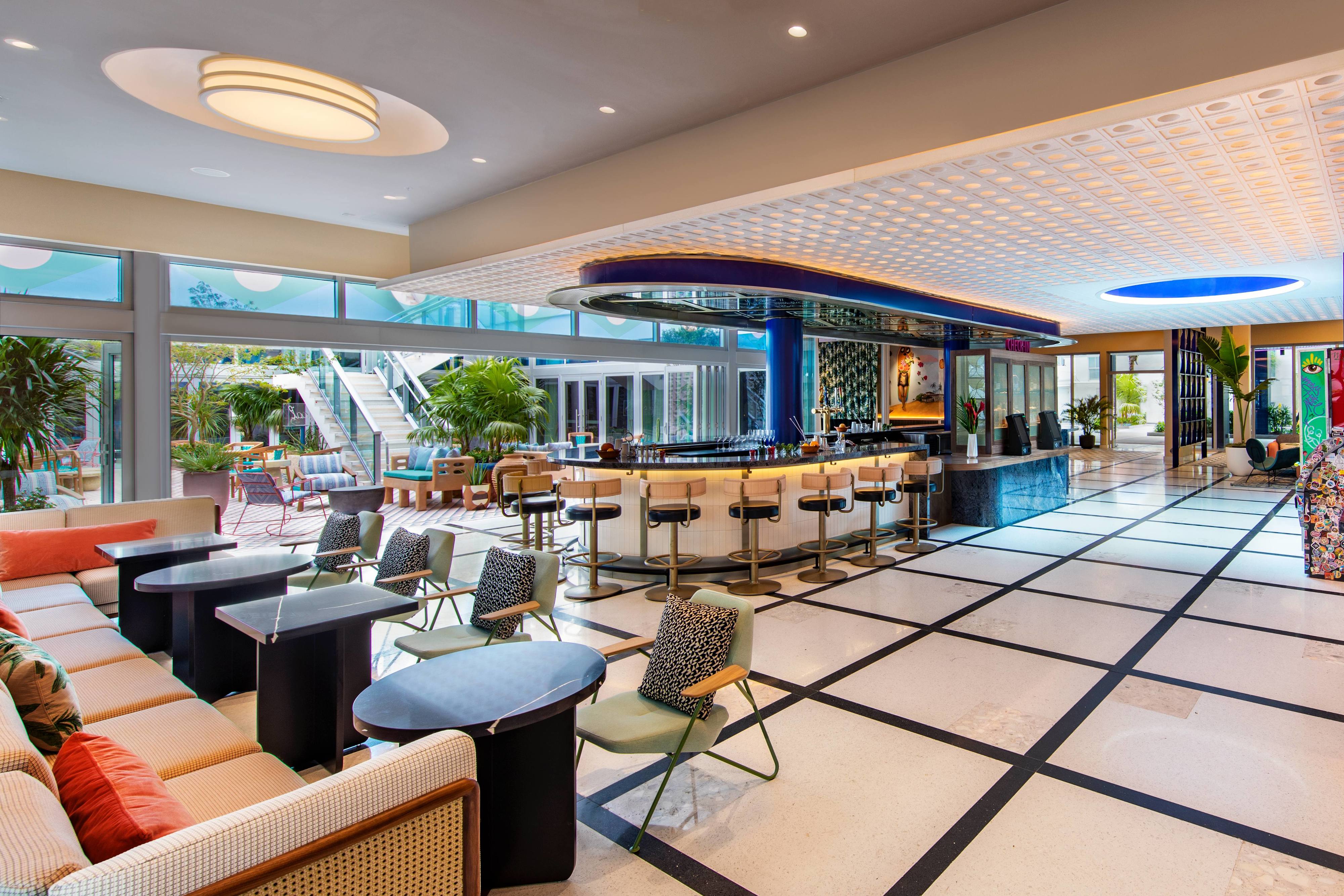 Moxy Hotel     Miami Beach KKAID